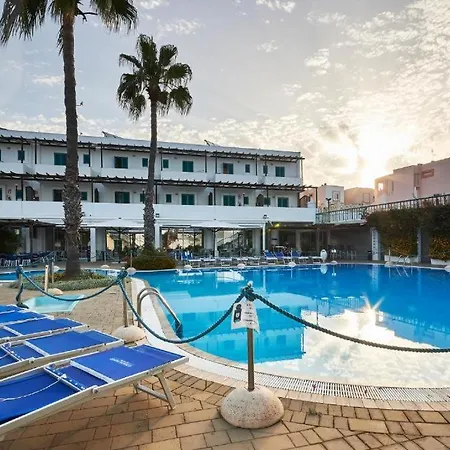 Trilo 6 * Lido Marini